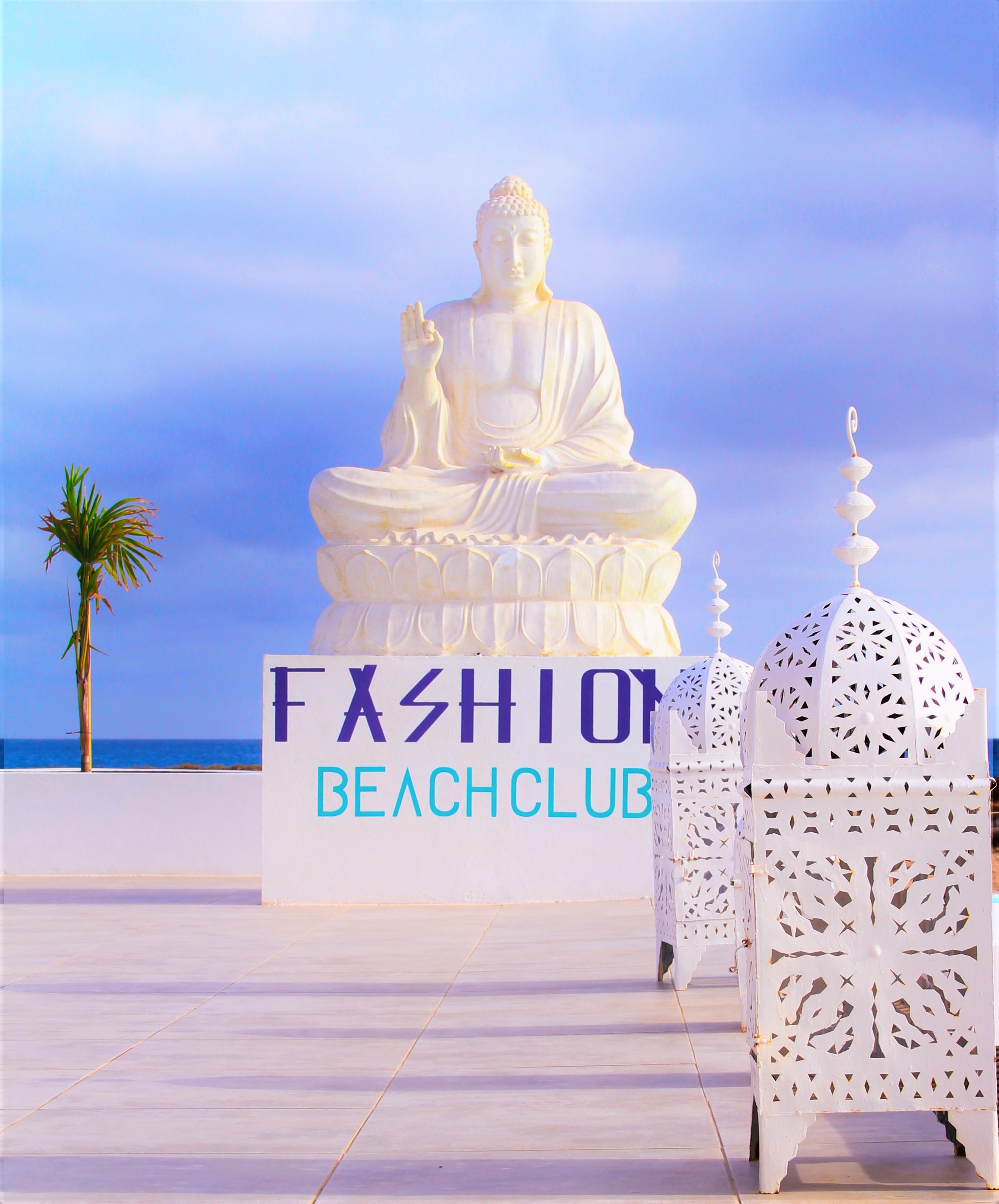 Hotel Livvo Budha Beach Santa Maria Luaran gambar