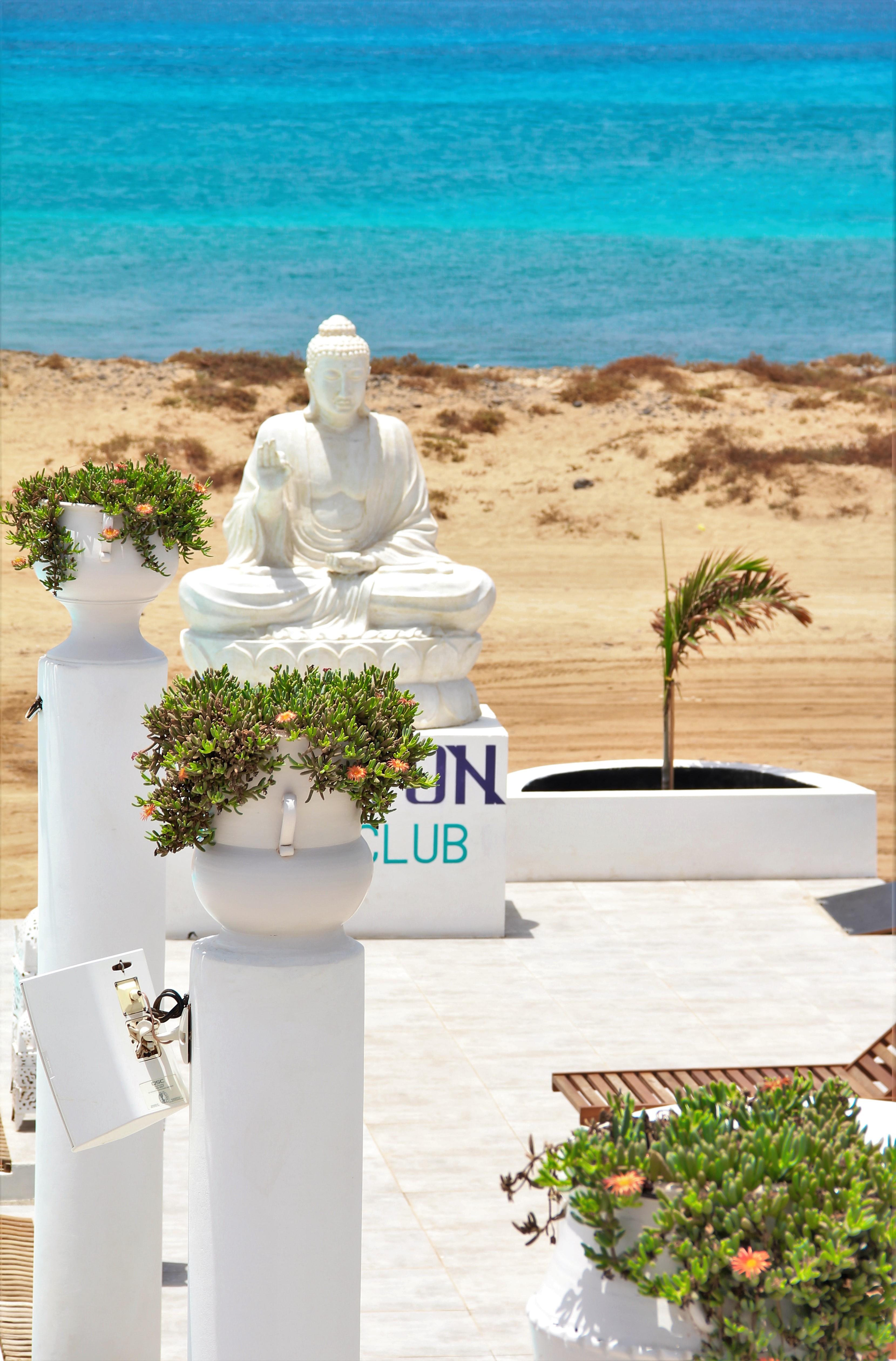 Hotel Livvo Budha Beach Santa Maria Luaran gambar