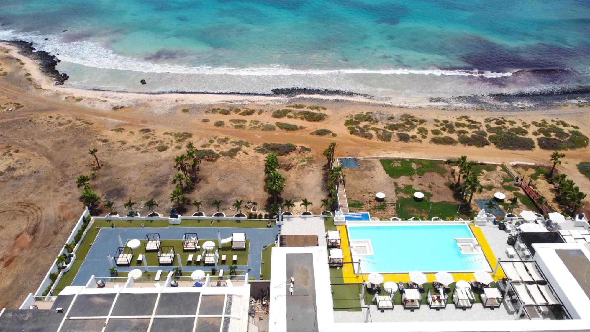 Hotel Livvo Budha Beach Santa Maria Luaran gambar