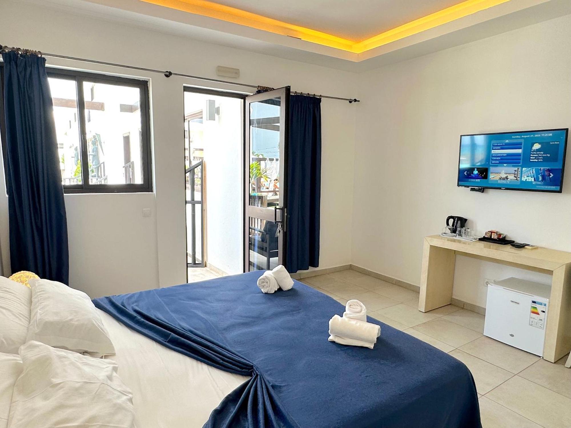 Hotel Livvo Budha Beach Santa Maria Luaran gambar