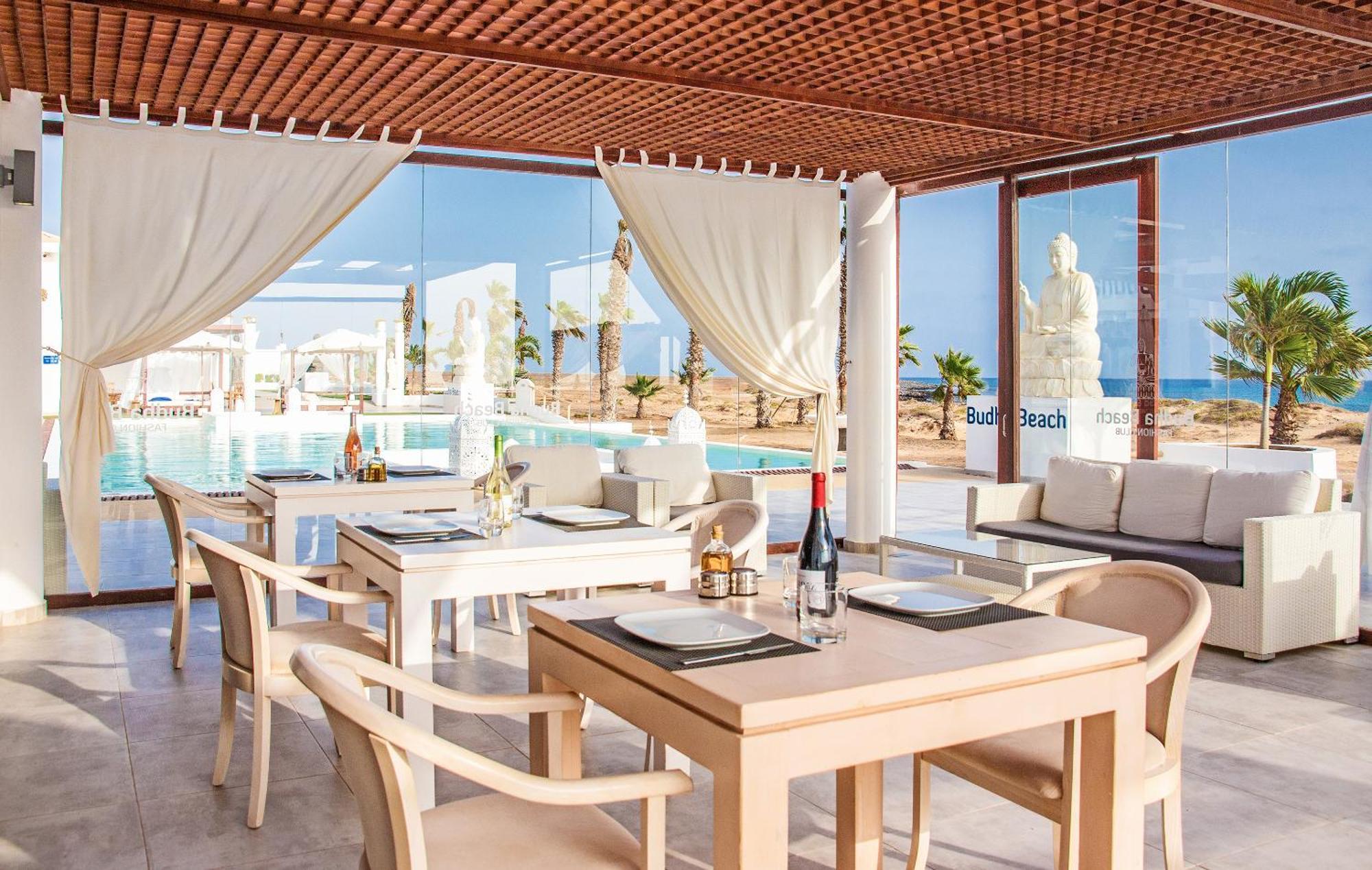 Hotel Livvo Budha Beach Santa Maria Luaran gambar