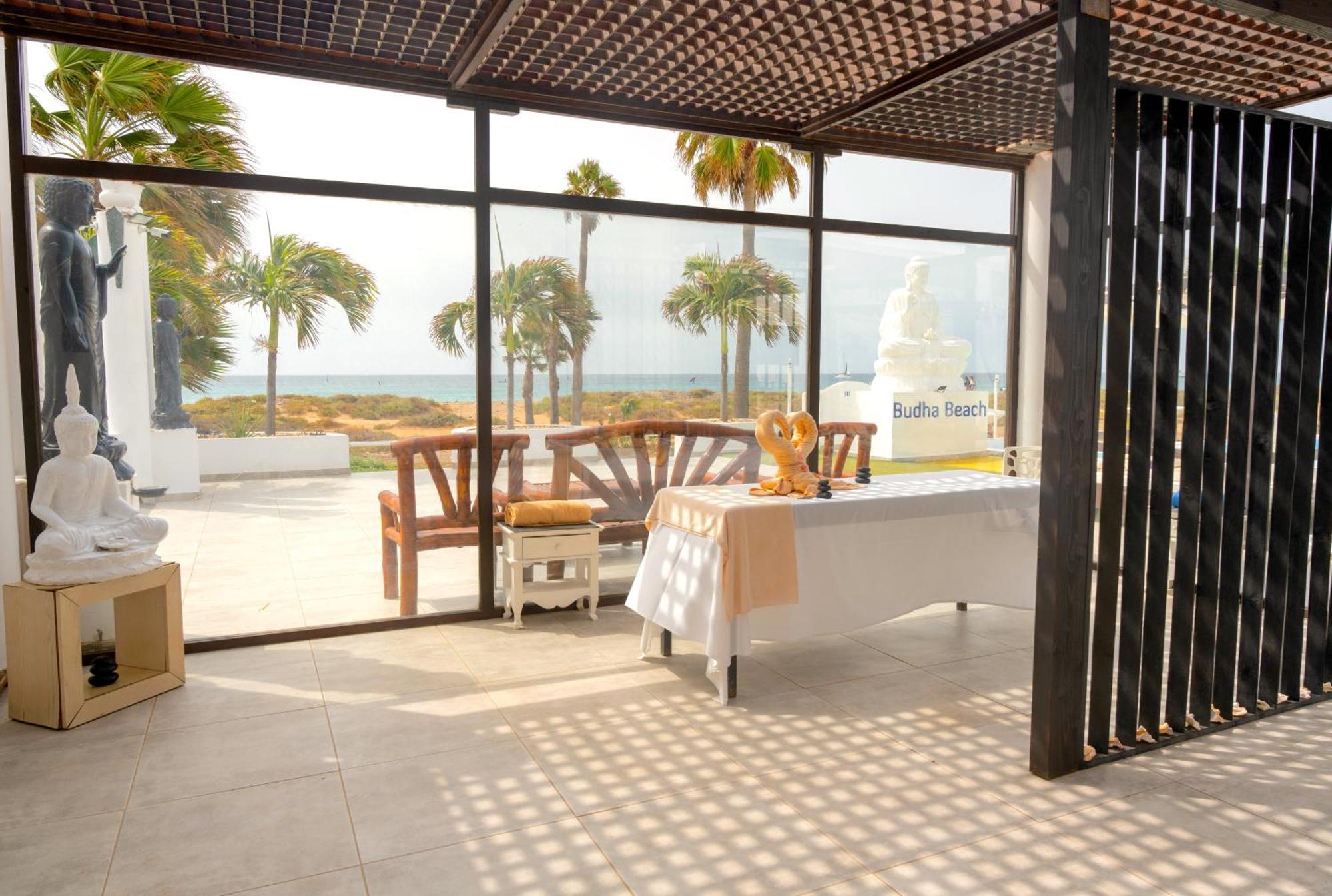 Hotel Livvo Budha Beach Santa Maria Luaran gambar