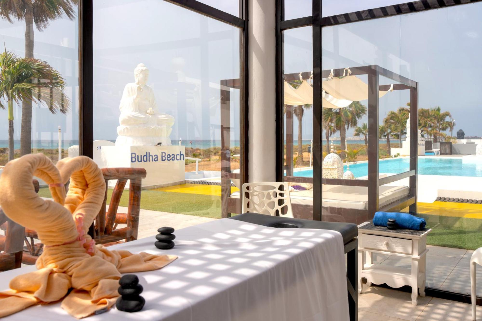Hotel Livvo Budha Beach Santa Maria Luaran gambar
