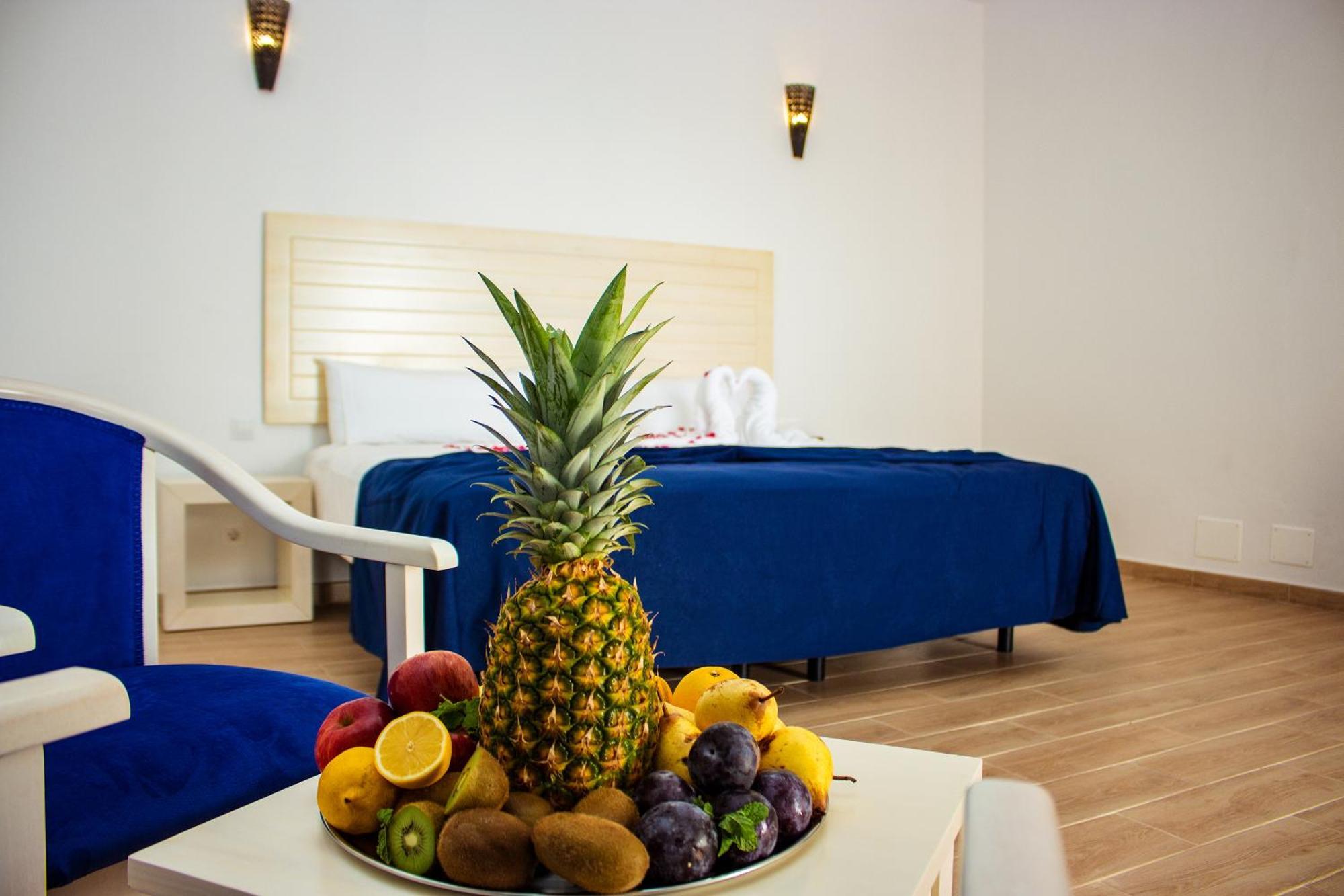 Hotel Livvo Budha Beach Santa Maria Bilik gambar